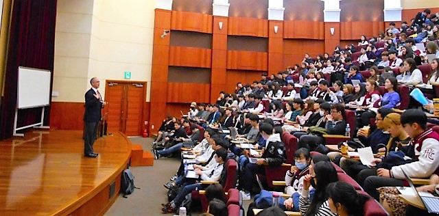 Ned presenting to students at Korea University