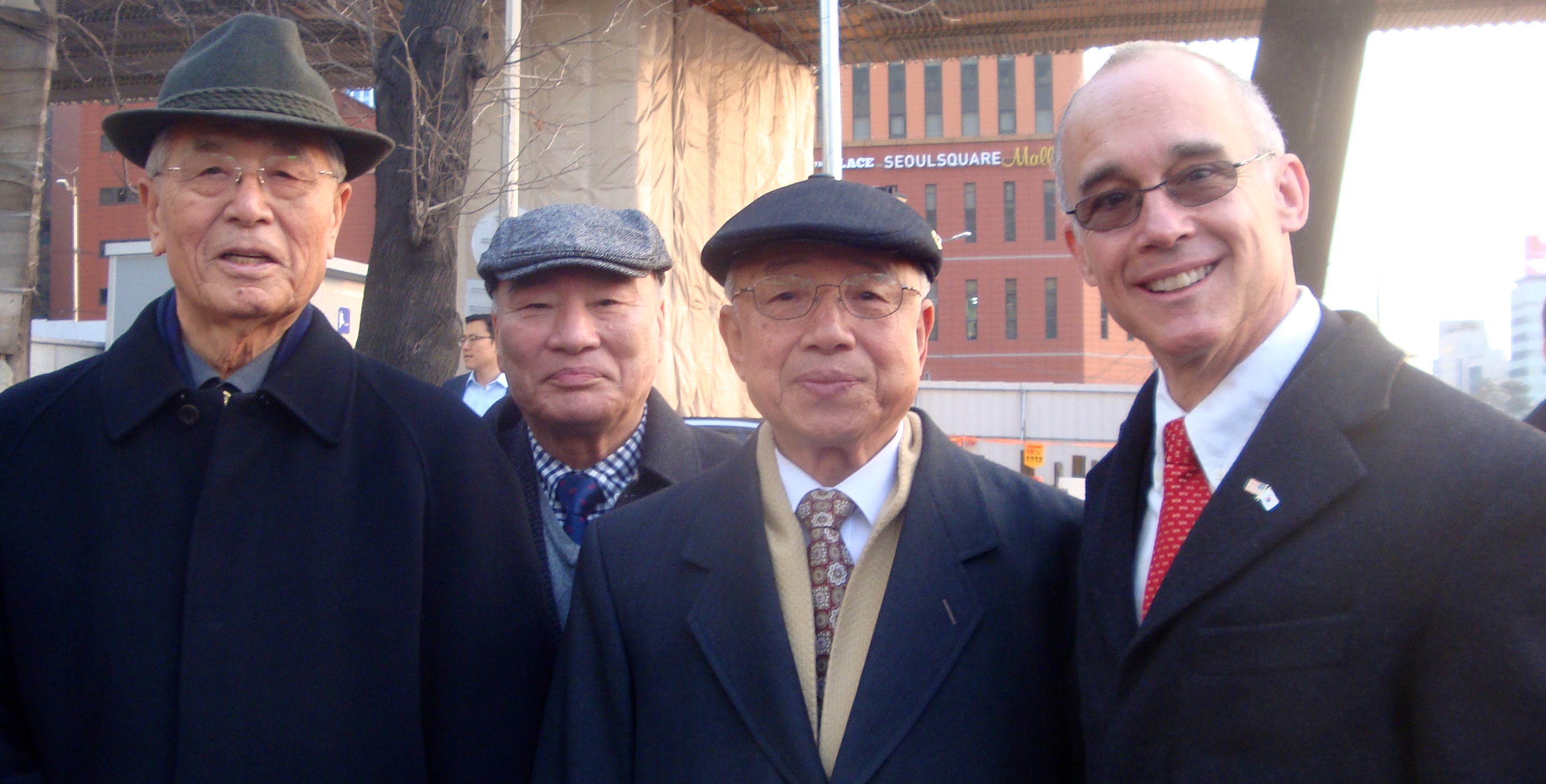 Ned with former refugees of Hungnam Evacuation