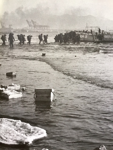 Marines evacuating at Hungnam, Dec. 1950