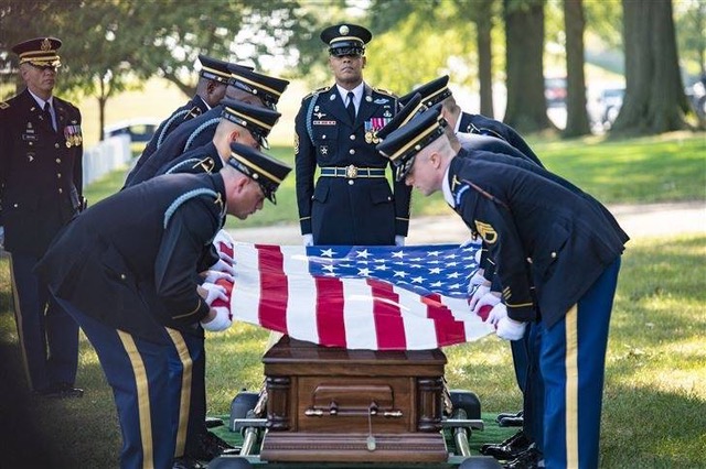 Soldiers from the 3rd U.S. Infantry Regiment conduct military funeral honors for Pfc. William Jones at Arlington National Cemetery, August 22, 2019. (PC: Elizabeth Fraser/U.S. Army)