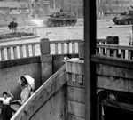 Civilians fleeing in Seoul, 1950