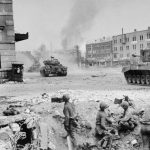 Marines fighting their way through Seoul, September 1950. (PC: USMC)